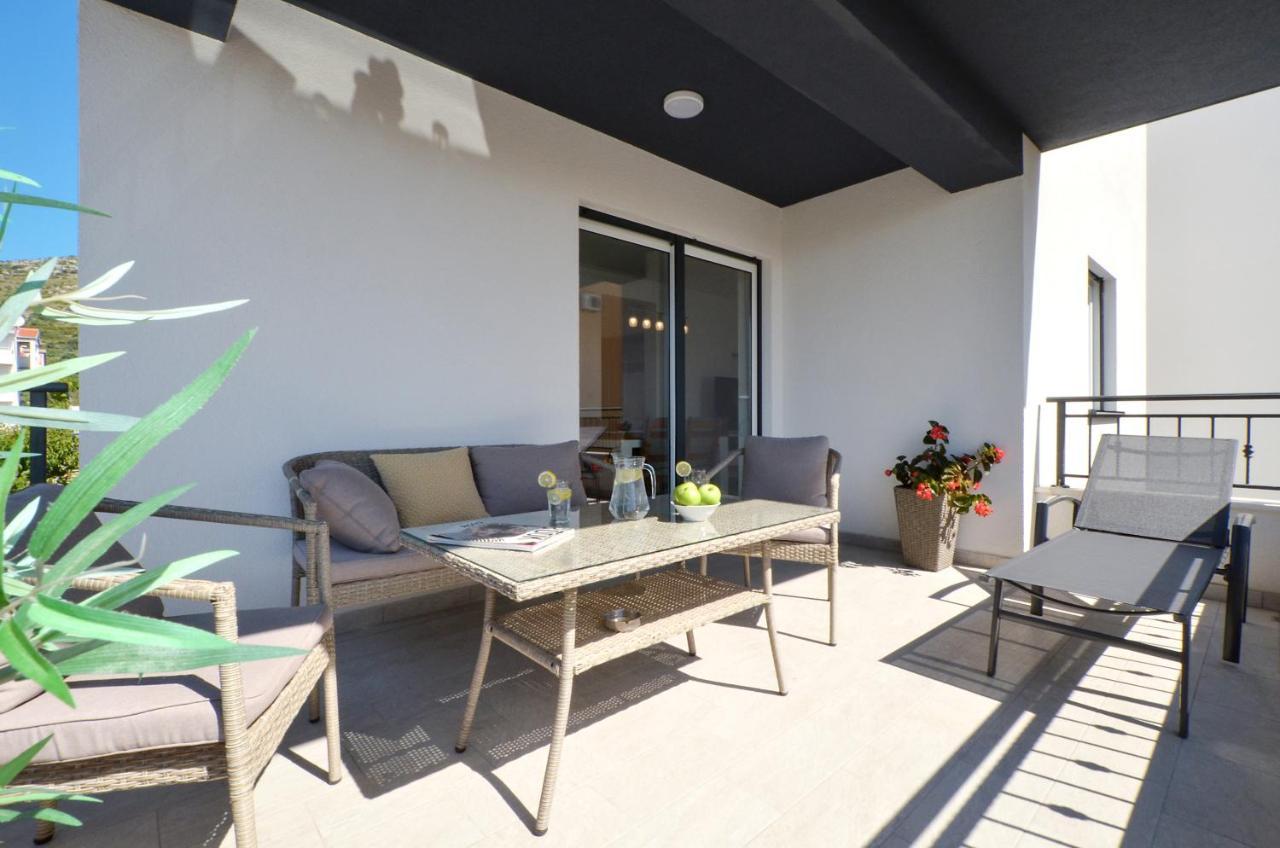 Apartman "Mary" Трогир Экстерьер фото